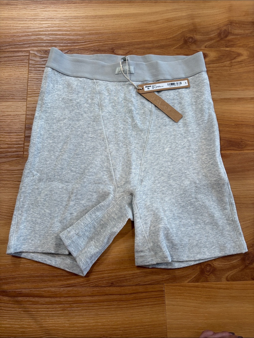 SKIMS Cotton Rib Boxers 🤍 Light Heather Gray | M | NWT - Picture 6 of 7